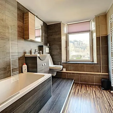 Vue Sur Meuse Avec Jacuzzi Et Sauna Exterieur. Apartment Yvoir